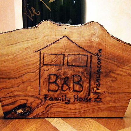 B&B Family House Franciacorta Corte Franca Exterior photo